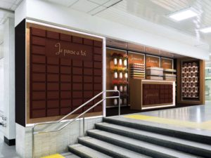 Ladenbau-Geschenke Shop-Je-pens-a-toi-links